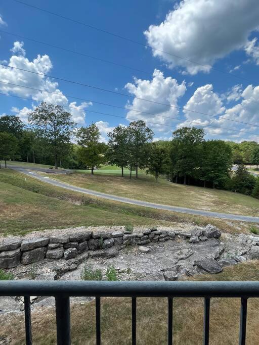 Couples Condo Retreat Overlooking Golf Course Branson West Esterno foto